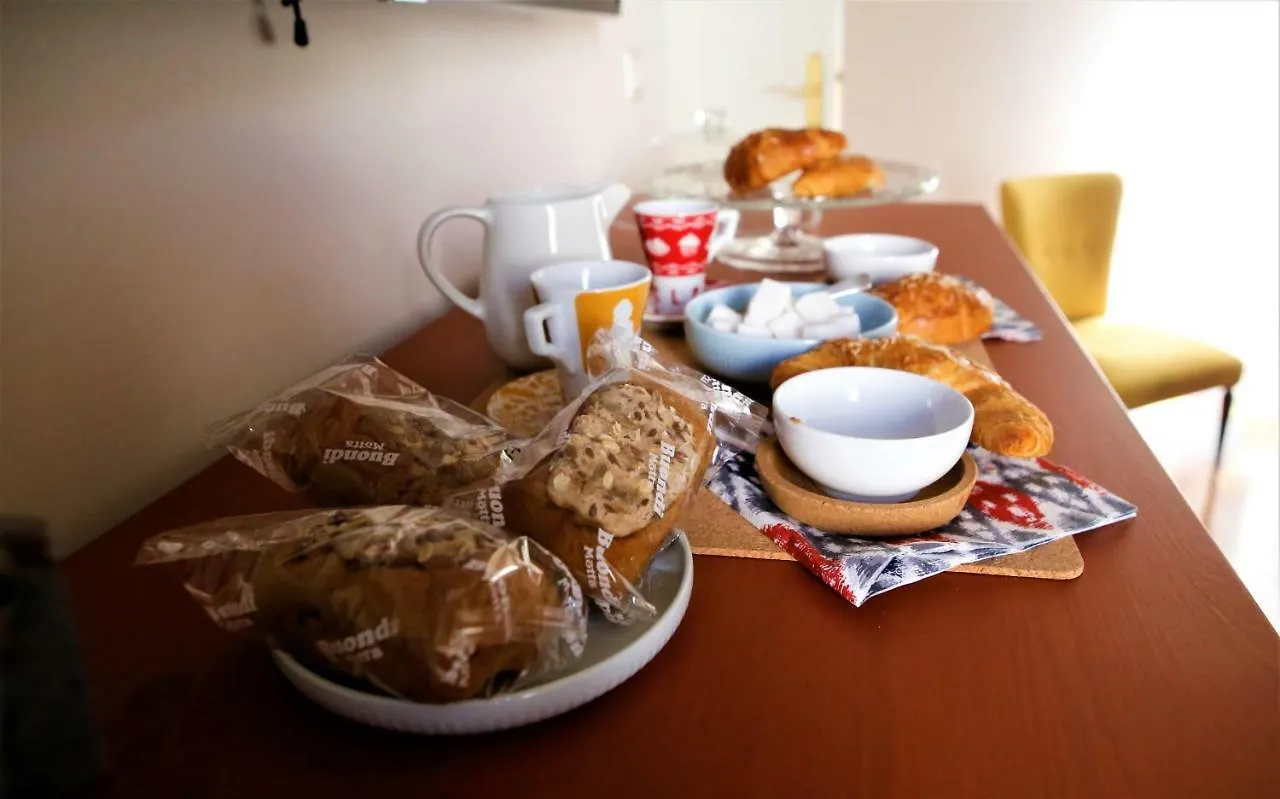 Bed and Breakfast Beb Binario39 Nápoles 2*,  Italia